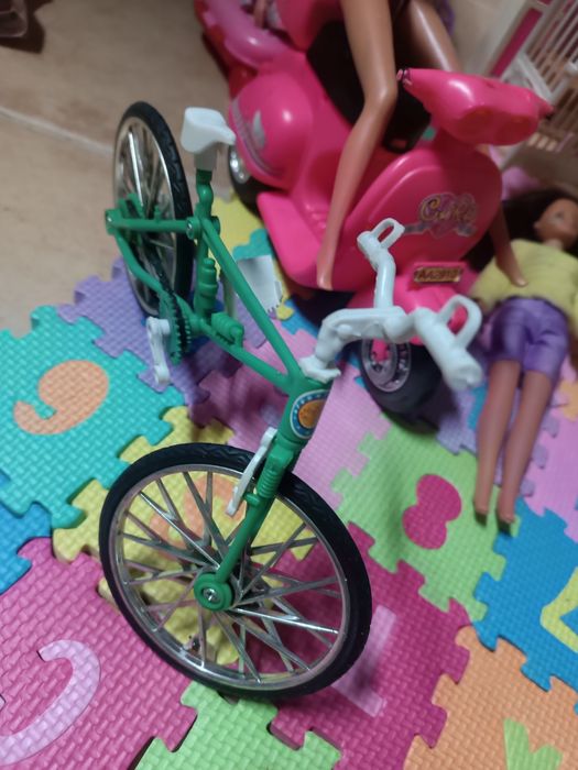 Conjunto - brinquedos bonecas/barbies