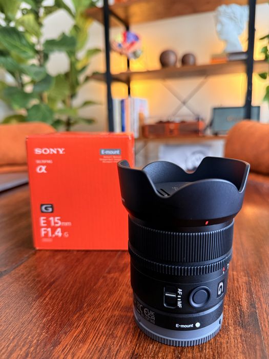 Lente Sony E 15mm f/1.4G