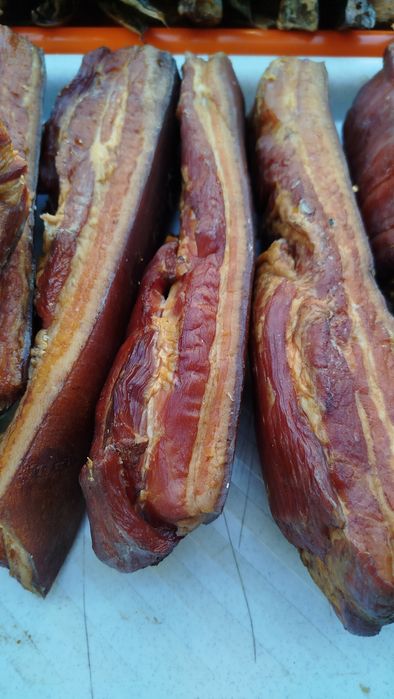 Копченості домашнього виробництва