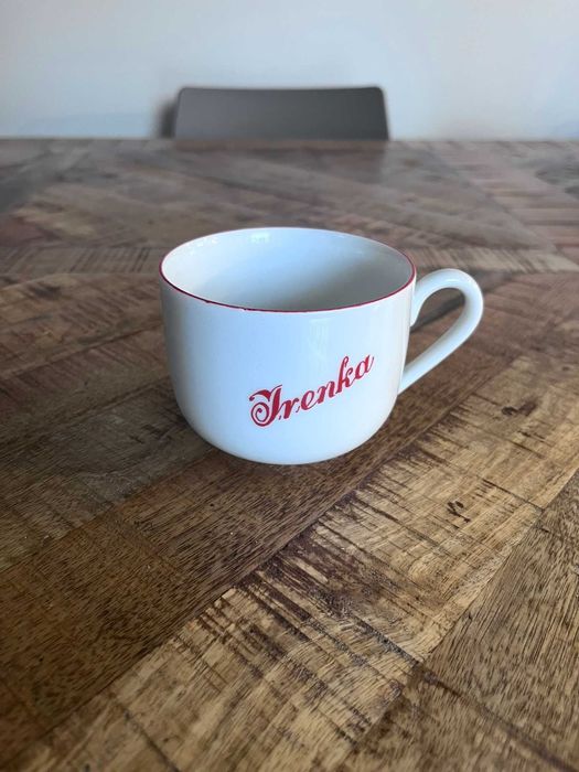 Filiżanka Pszczółka Maja PRL porcelana Fabryka Karolina