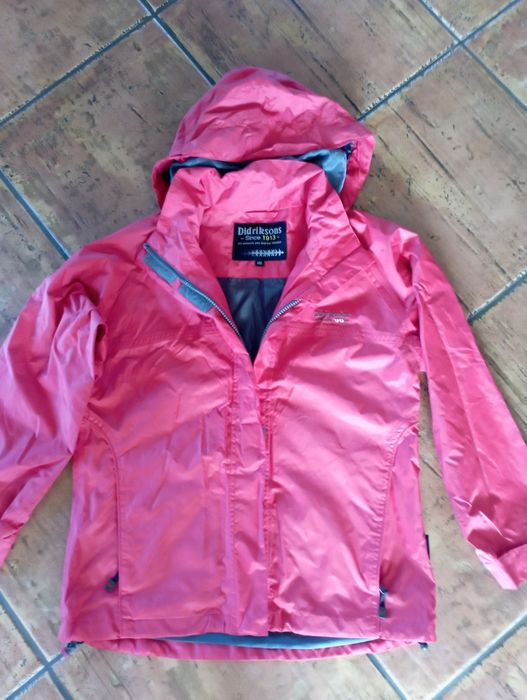 Kurtka wiatrówka 140 czerwona