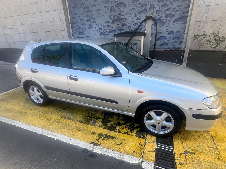 Nissan almera (gasolina)