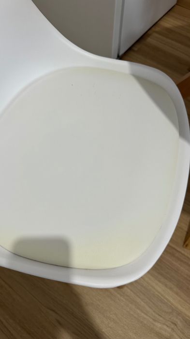 Conjunto mesa e duas cadeiras Sklum