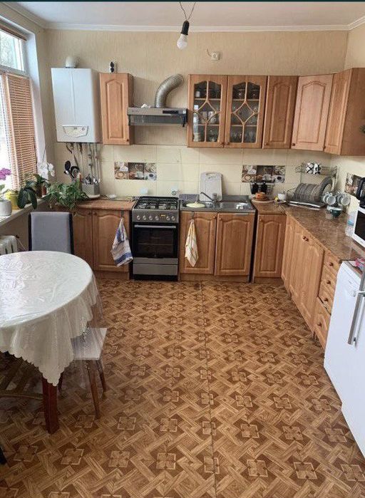 Великий будинок на Валу. 10 сот землі