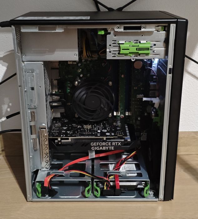 Komputer Fujitsu W570 Intel i5 7500 NVIDIA RTX 3050 16GB SSD Gwarancja