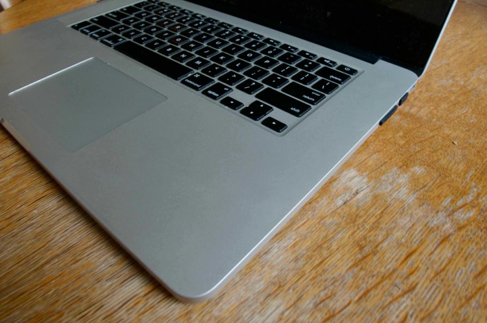 MacBook Pro, 15.4”, RAM 16GB, SSD 512GB, Grafika 1,5GB, Gwarancja