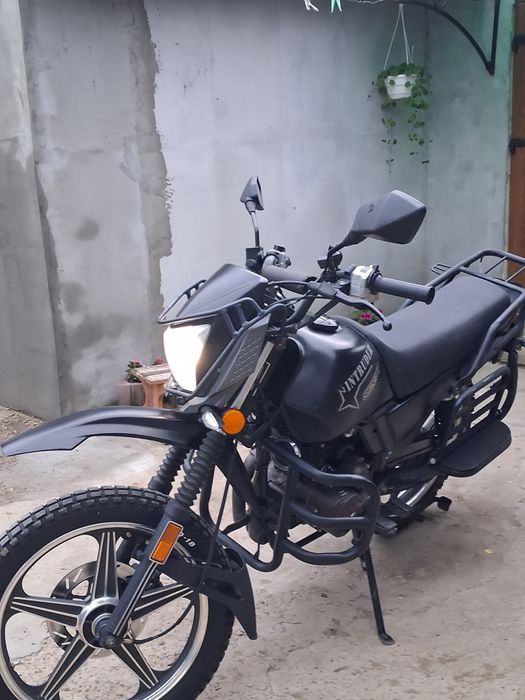 Продам мотоцыкл 200