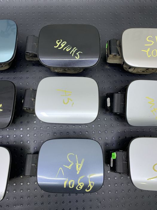 Лючок бензобака Skoda Octavia A5 кришка бака 1Z9809857 шкода а5