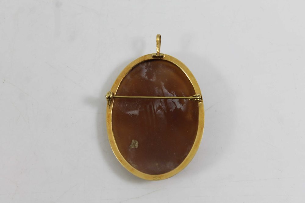 Piękna złota broszka 750 5,24g