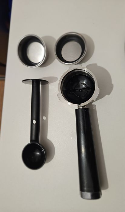 Ekspres ciśnieniowy do kawy Raven EER004