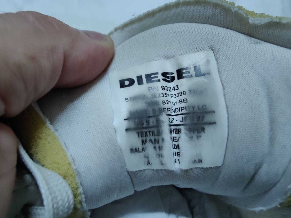Sapatilhas Diesel tam. 43 em muito bom estado.