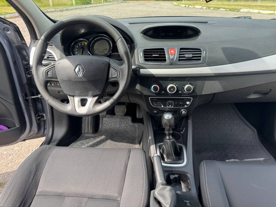 Свіжопригнанний Renault Megane 1.6 Germany