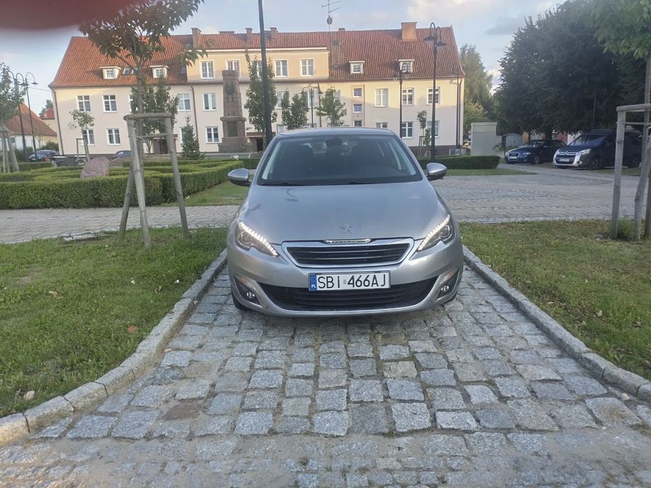 Peugeot 308 1,6 e-HDI Allure S&S  Full Led