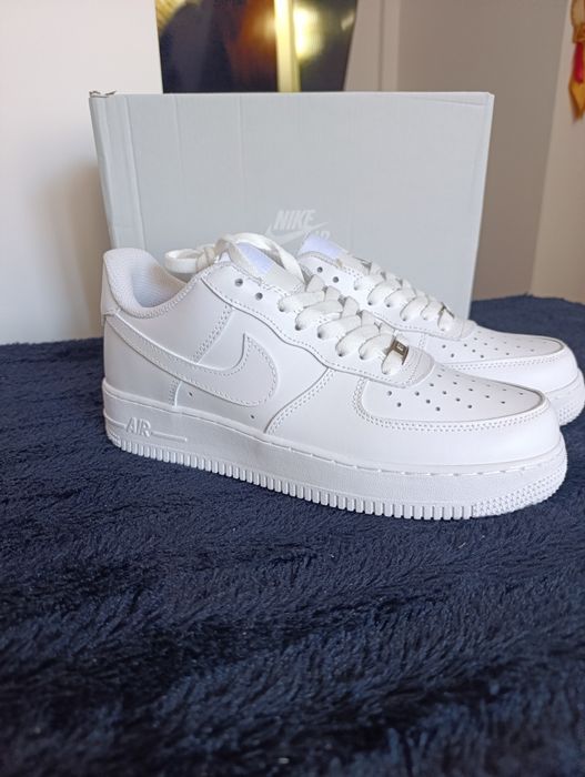 Nike Air Force 1 White – Rozmiar 42 / Stan Nowy