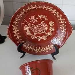 Prato de argila e taça artesanato