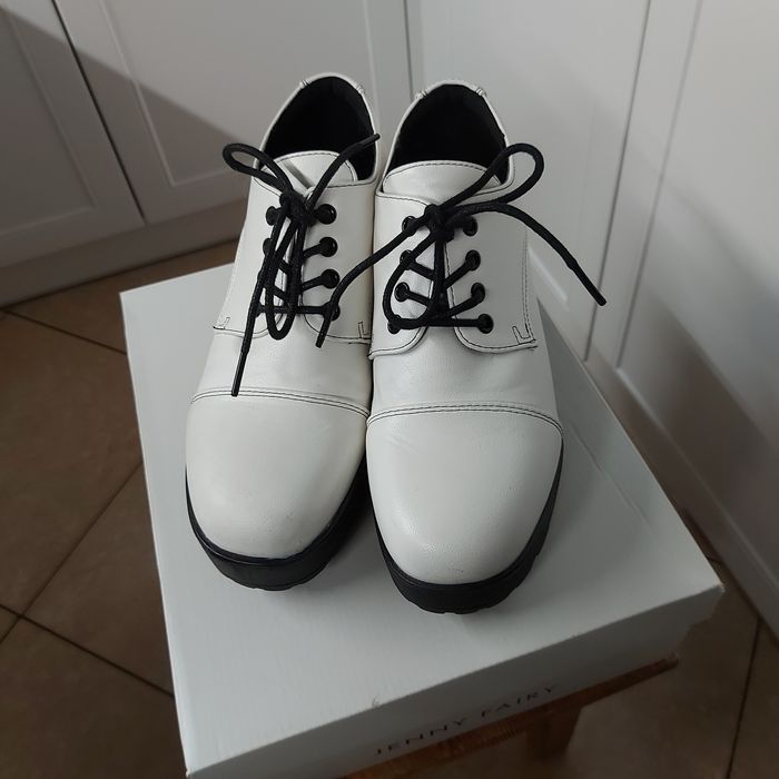 Damskie buty Cropp r. 39