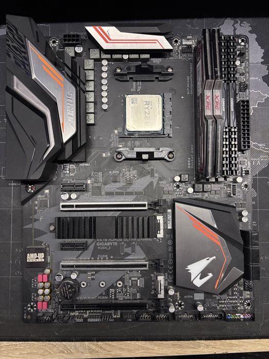 AMD Ryzen 7 2700 / Gigabyte aorus x470 ultra gaming / 32 gb ddr4 3000 MHz zestaw