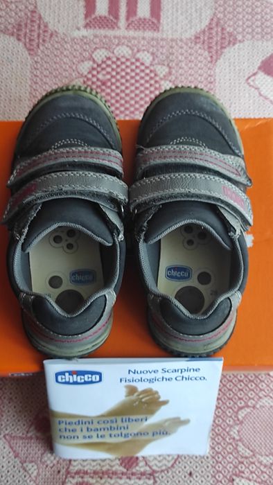 Кроссовки Chicco.