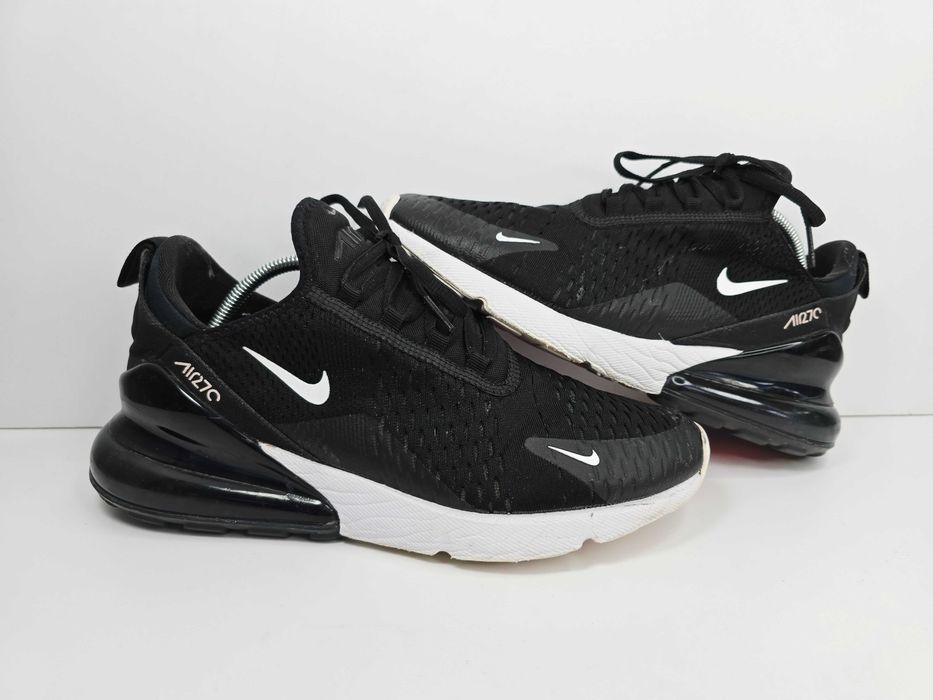 Buty sportowe Nike Air Max 270 r. 42 czarne