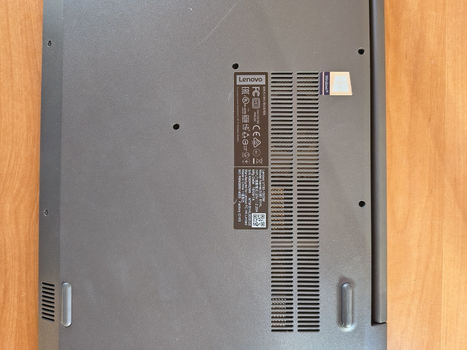 Notebook Lenovo V130