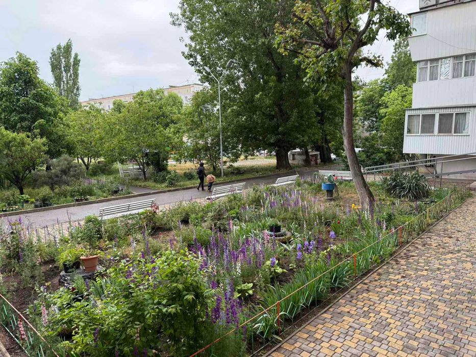 Простора 3 кім. кв з шикарним видом моря!