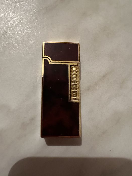 Ретро газова запальничка з бордовою емаллю та золотими елементами