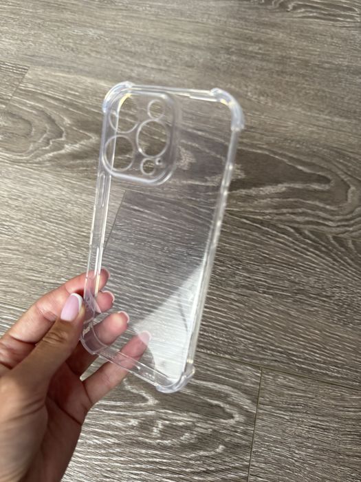 Чехол на  iPhone 16 pro