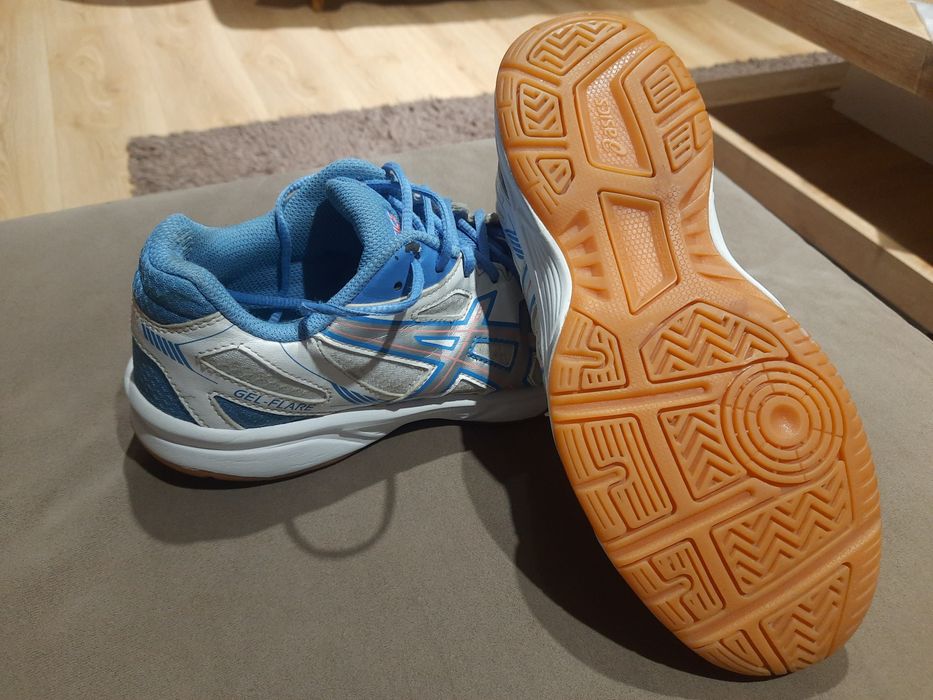 Buty Asics halowe 37 -  23 cm