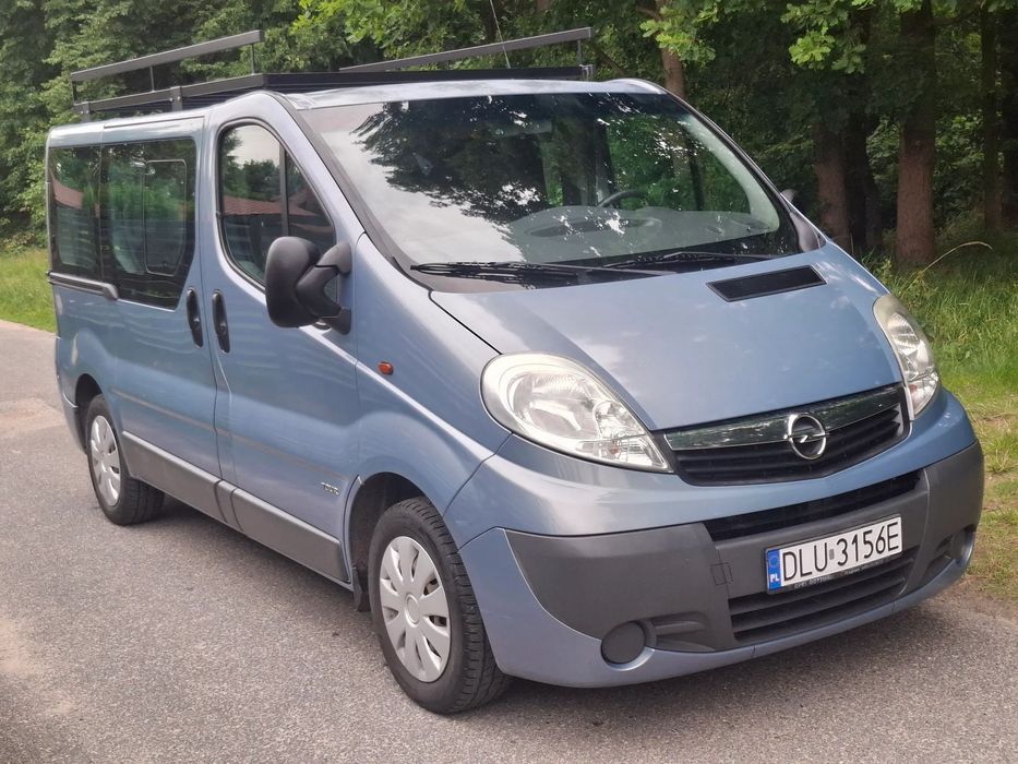 Opel Vivaro  2.0 114KM Kamper z możliwością przewożenia 9 osób