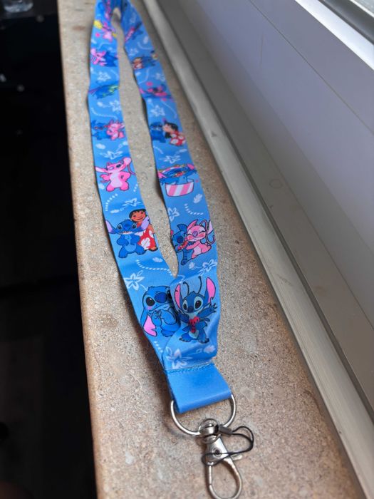 Fita Porta-Chaves / Porta-Cartões – Stitch Tropical