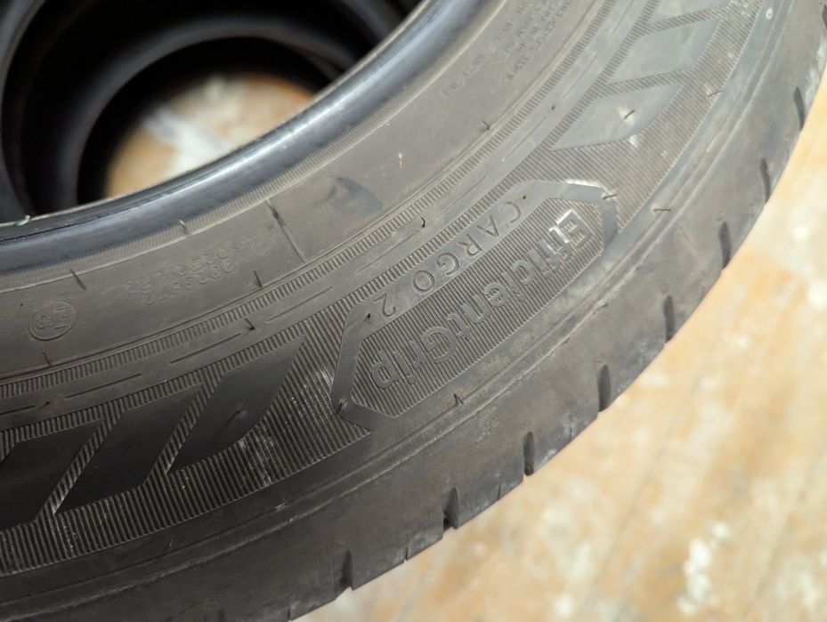goodyear efficientgrip cargo 2 215 65r16c 109 107t