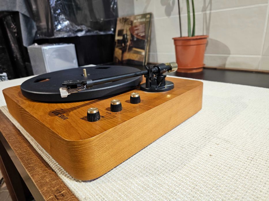 Програвач VOKSUN 1931 Bluetooth, прямий вихід на акустику