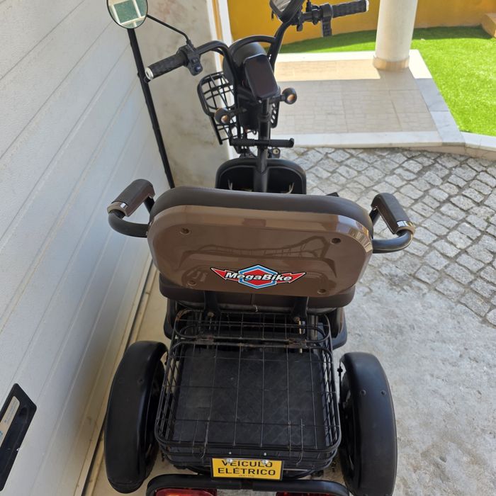 Triciclo Elétrico