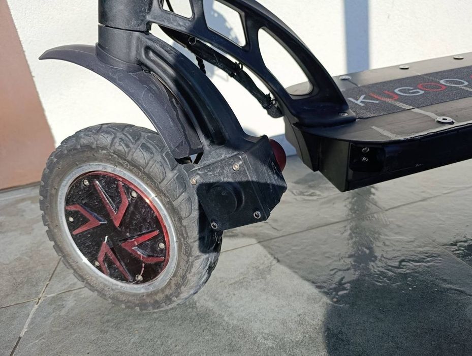 Електросамокат куго