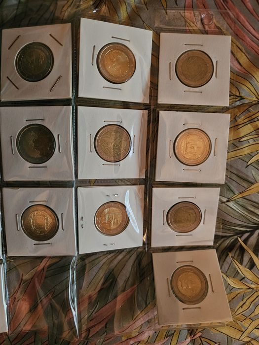 Vária moedas 2€ unc