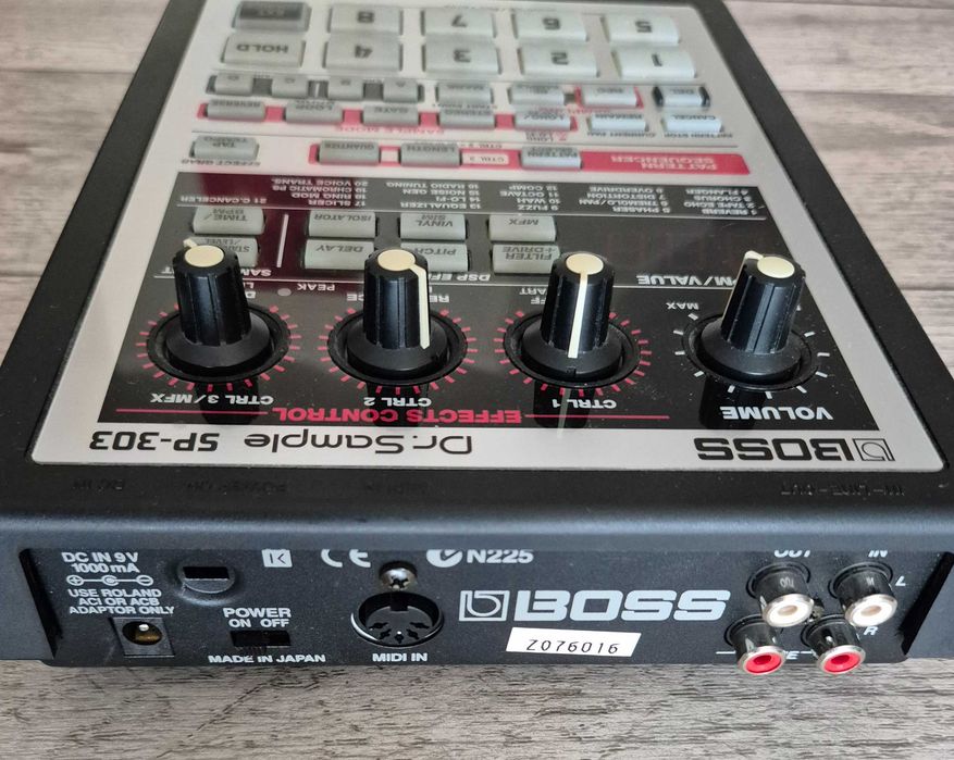 BOSS SP-303 Sampler505522083206932482