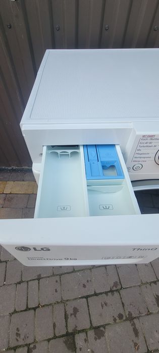 Пральна машина LG  9 кг