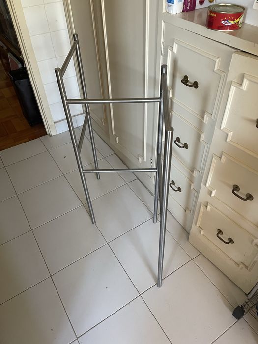 Toalheiro Extensivel  Brogrund