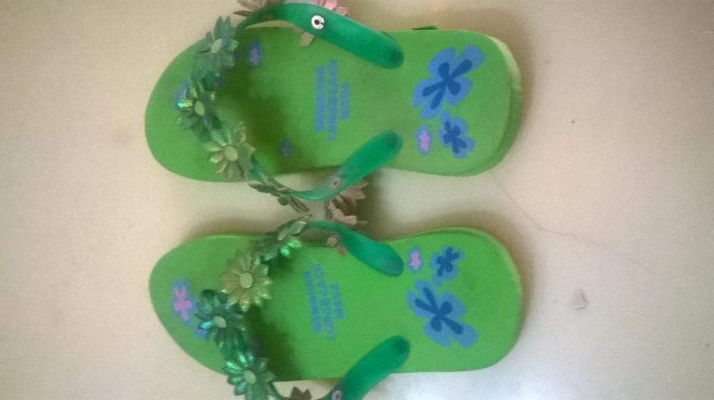 Chinelos senhora (2 com etiqueta e 6 sem etiqueta)