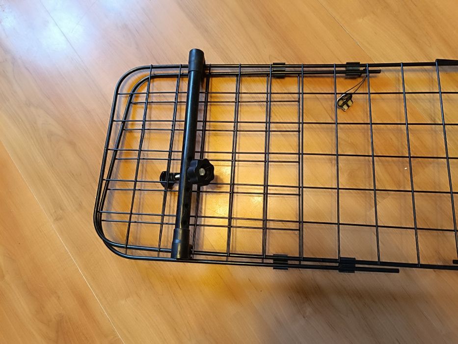 Kratka dla psa do samochodu