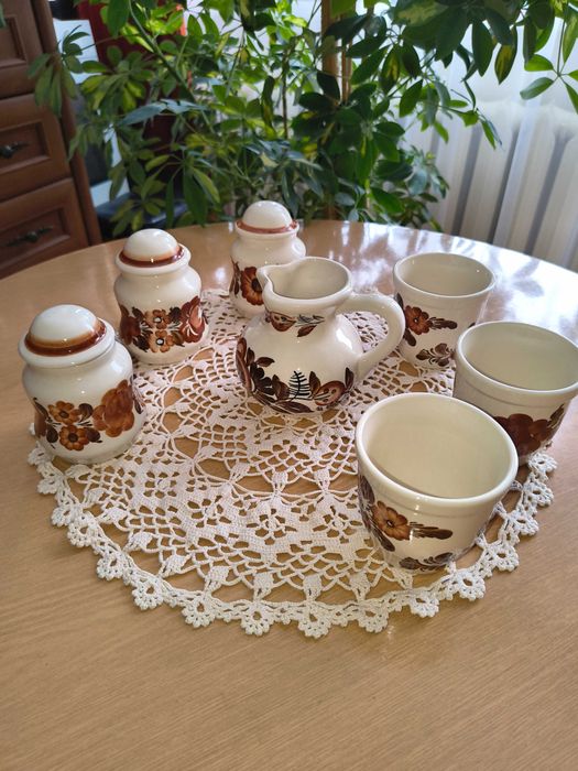 Włocławek Koło ceramika fajans - zestaw 28 elementów