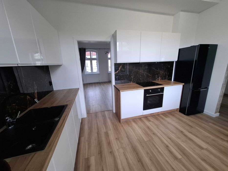 Piękne słoneczne dwustronne mieszkanie z ogródkiem