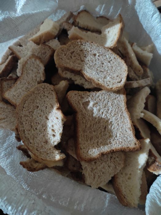 Сухари на корм животным