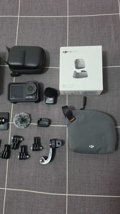 Câmera DJI Osmo Action 4 + microfone DJI Mini