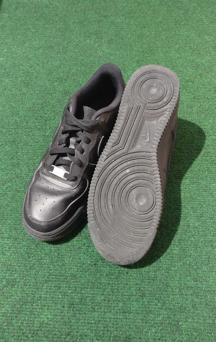 Ténis NIKE Air Force 1 em preto