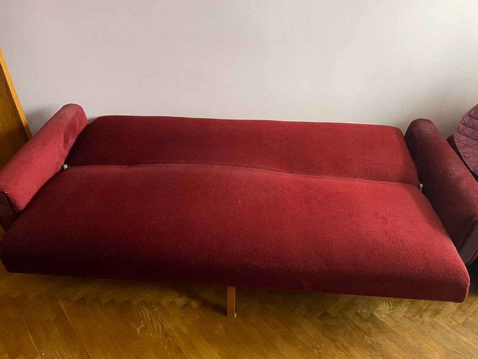 Диван з двома Кріслами та журнальним столиком + (Телевізор як бонус)