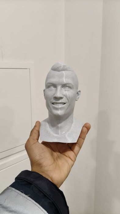 Estátua Cristiano Ronaldo CR7