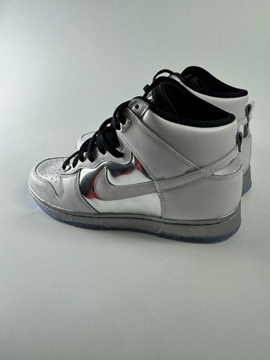 Nowe sneakersy unisex W NIKE DUNK HIGH białe srebrne 41