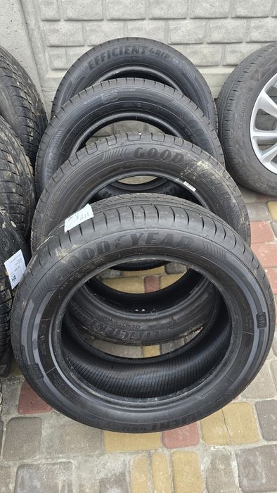 Літня резина 225. 55. 17