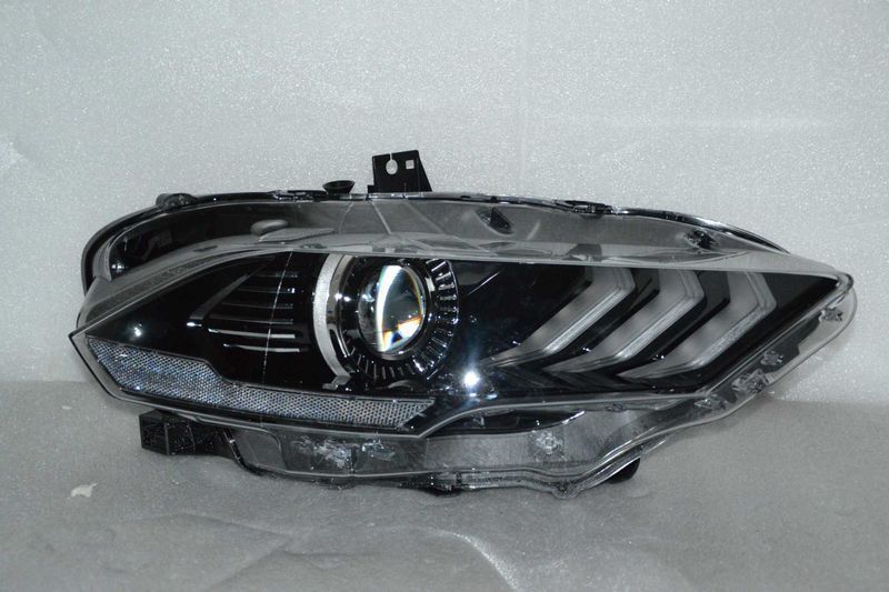 Новая правая фара Ford Mustang Euro led 2018 2019 2020 лед